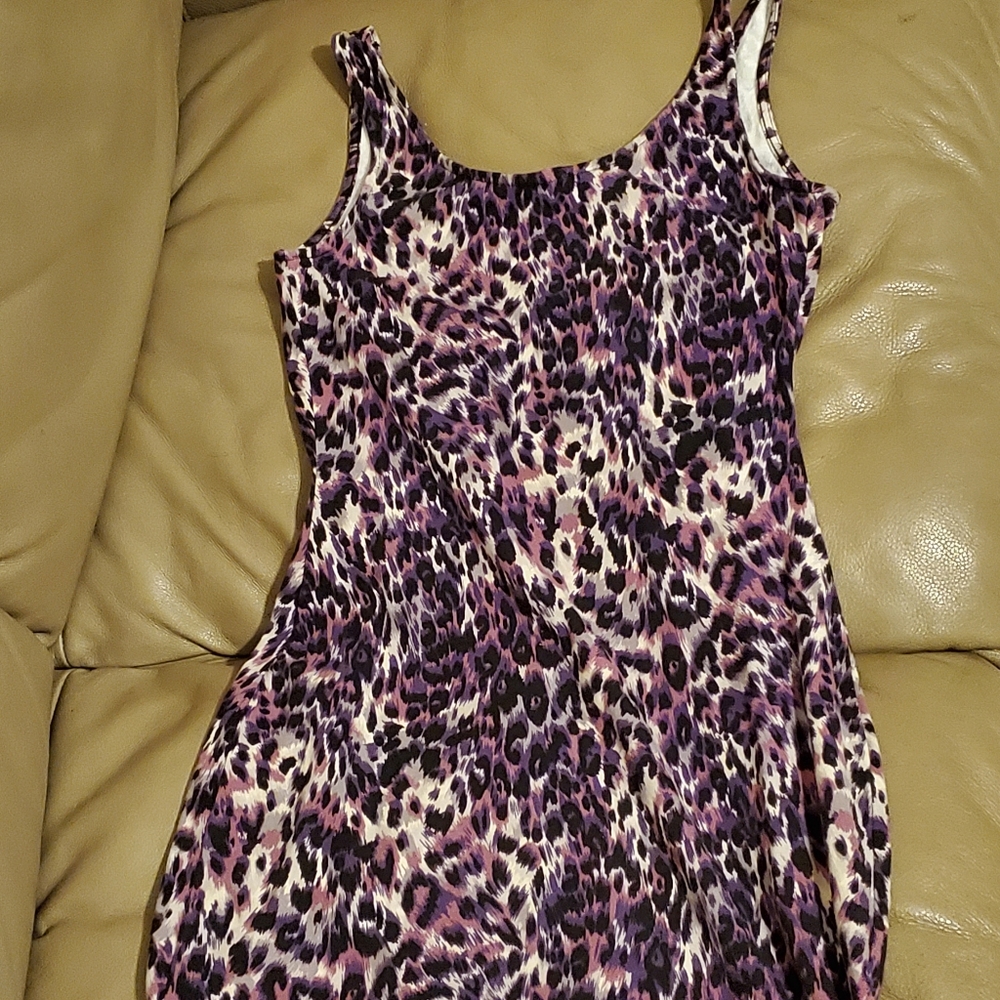 Dress - Picture 2 of 2